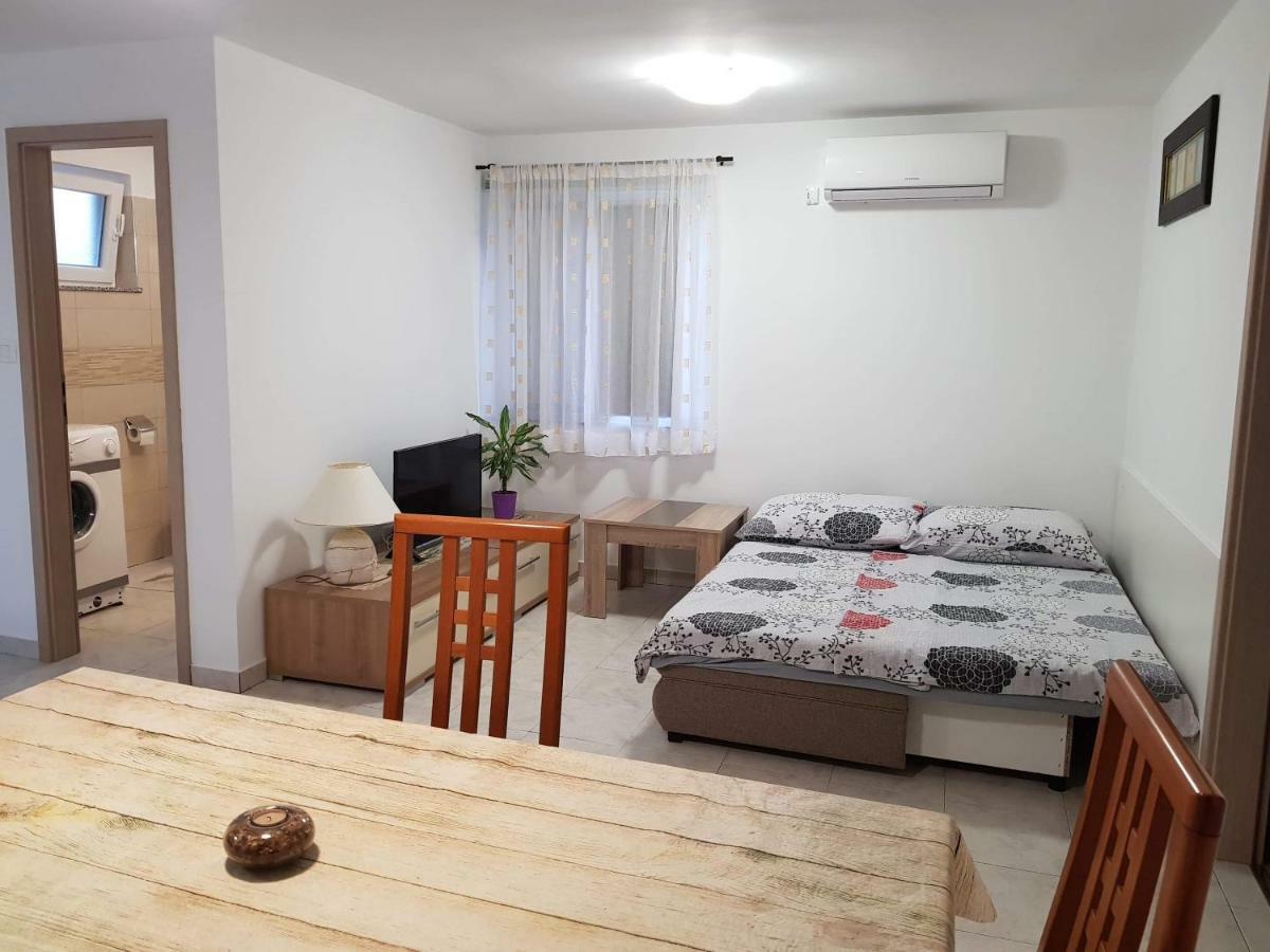 Apartment Natali Brseč Екстериор снимка